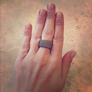 Tiffany mesh ring